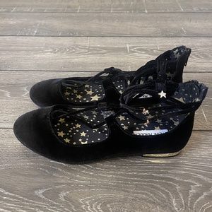 NEW Steve Madden Jelanoro Black Velvet and Gold Flats Women's Size 5